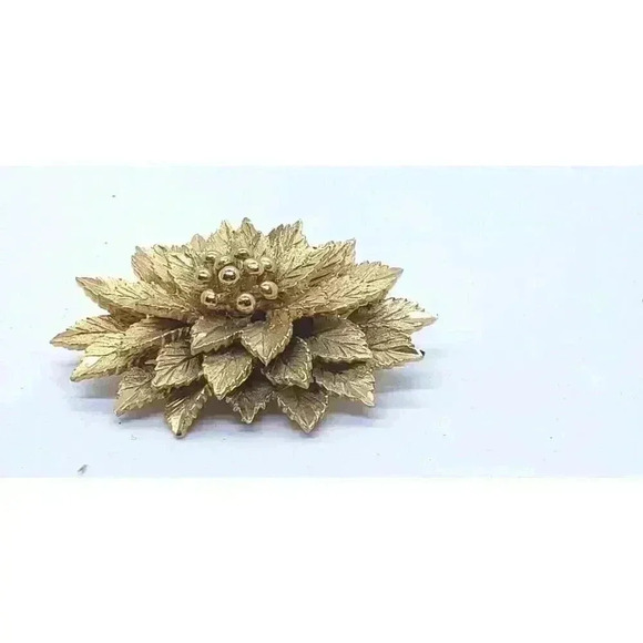 Vintage Coro Gold Brooch Flower Realistic Dimensional Textured Big RARE - Picture 2 of 5